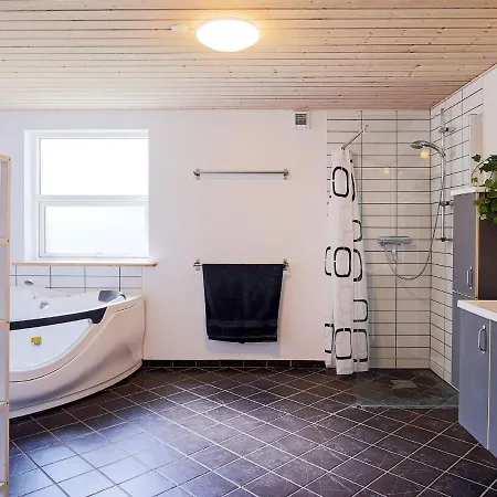 Casa de Férias 10 Person In Vaeggerlose-by Traum