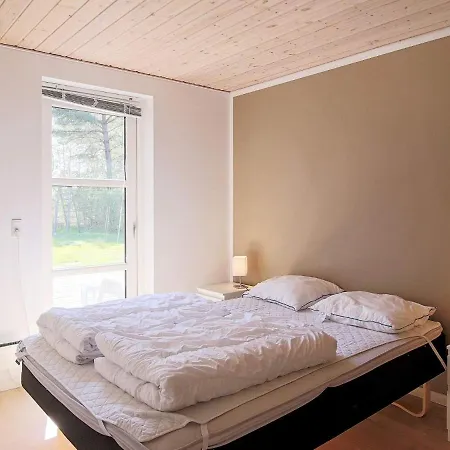 10 Person In Vaeggerlose-by Traum Bøtø By